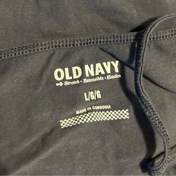 BUY 2 GET 1 FREE on any items priced $15 or less Lot of 2 Size Large tank tops - Picture 2 of 4